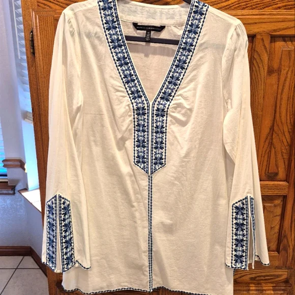White House Black Market White & Blue Embroidered Tunic Top - Picture 1 of 10